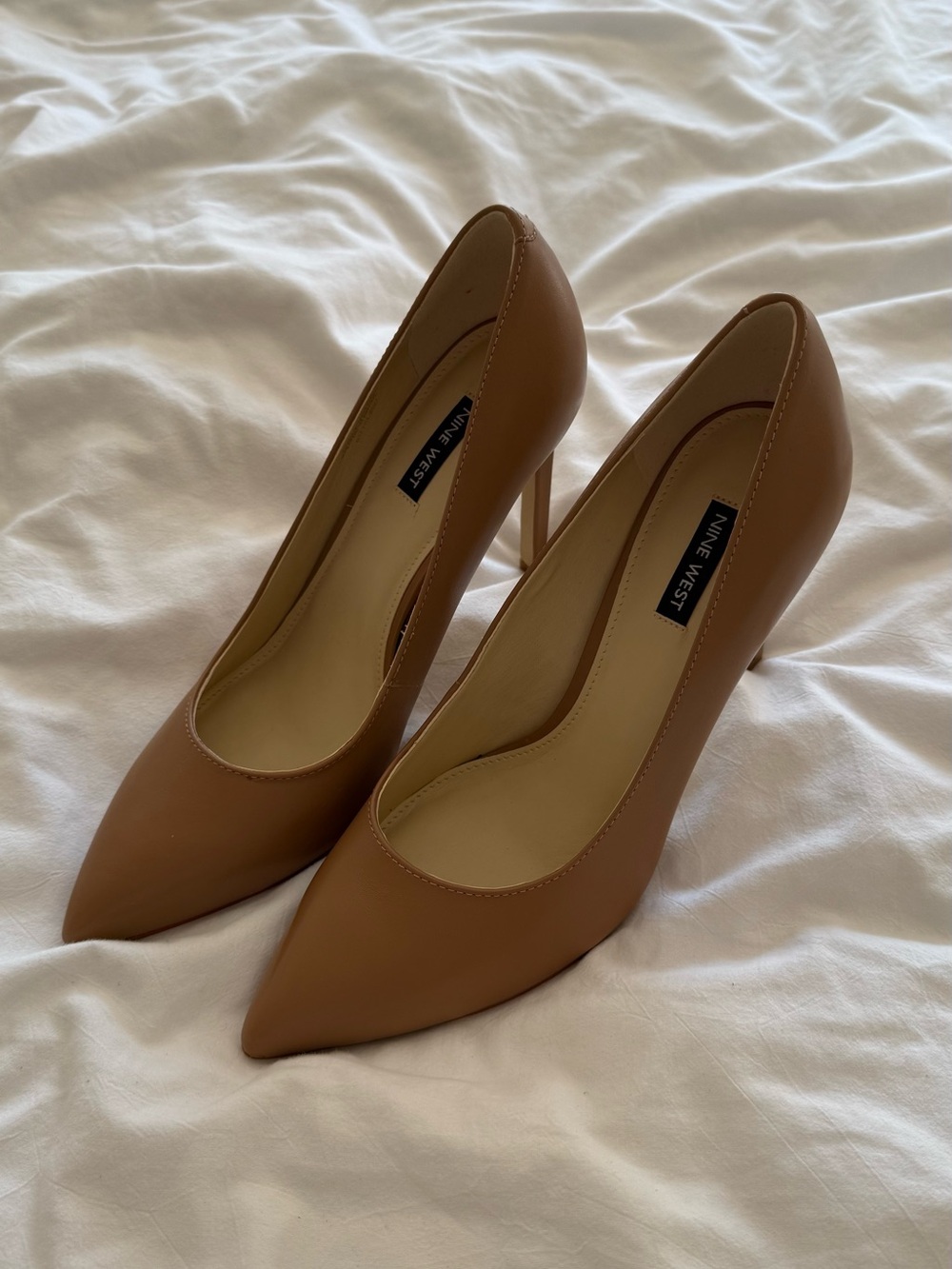 New Nine West Tatiana Tan Leather Pointed Toe Stiletto Heel Pumps